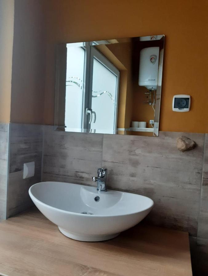 Osrodek Wypoczynkowy "Zrodla Dobrej" Hotel Olesno Exterior foto